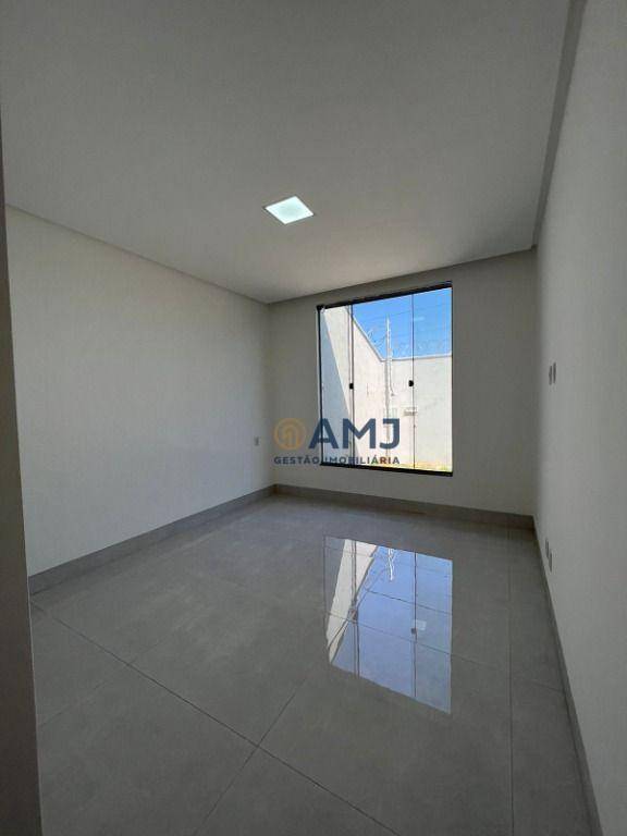 Casa à venda com 3 quartos, 122m² - Foto 9