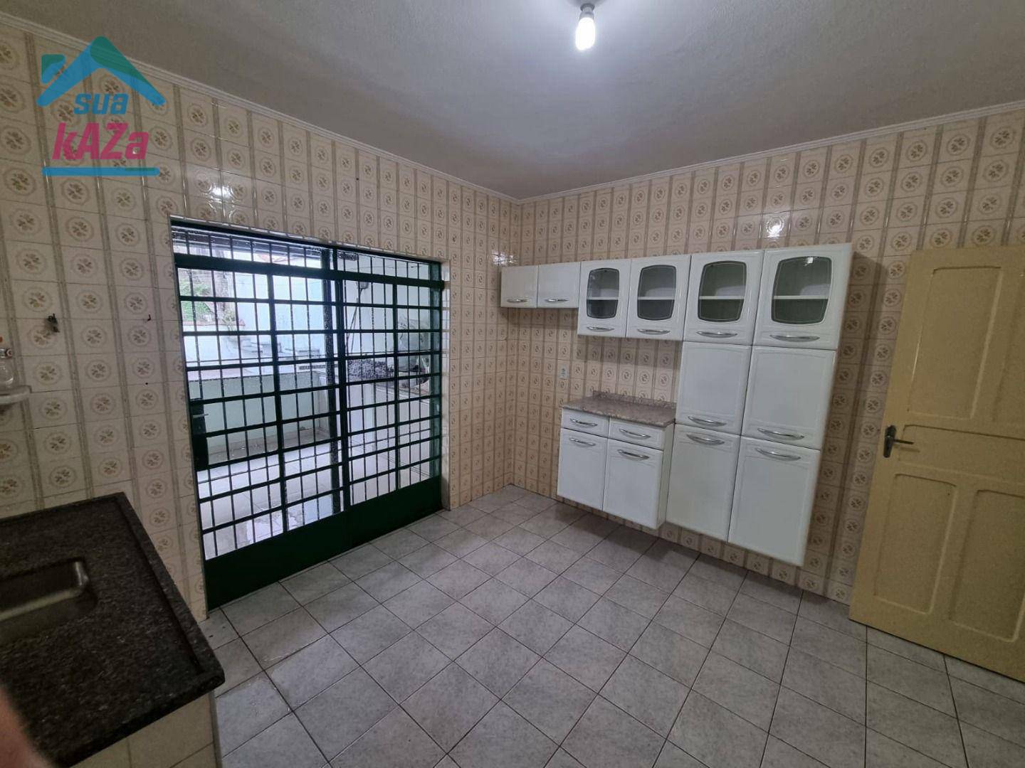 Sobrado à venda com 2 quartos, 180m² - Foto 8