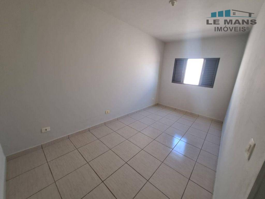 Casa à venda com 2 quartos, 80m² - Foto 10