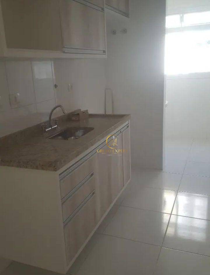 Apartamento à venda com 2 quartos, 77m² - Foto 6