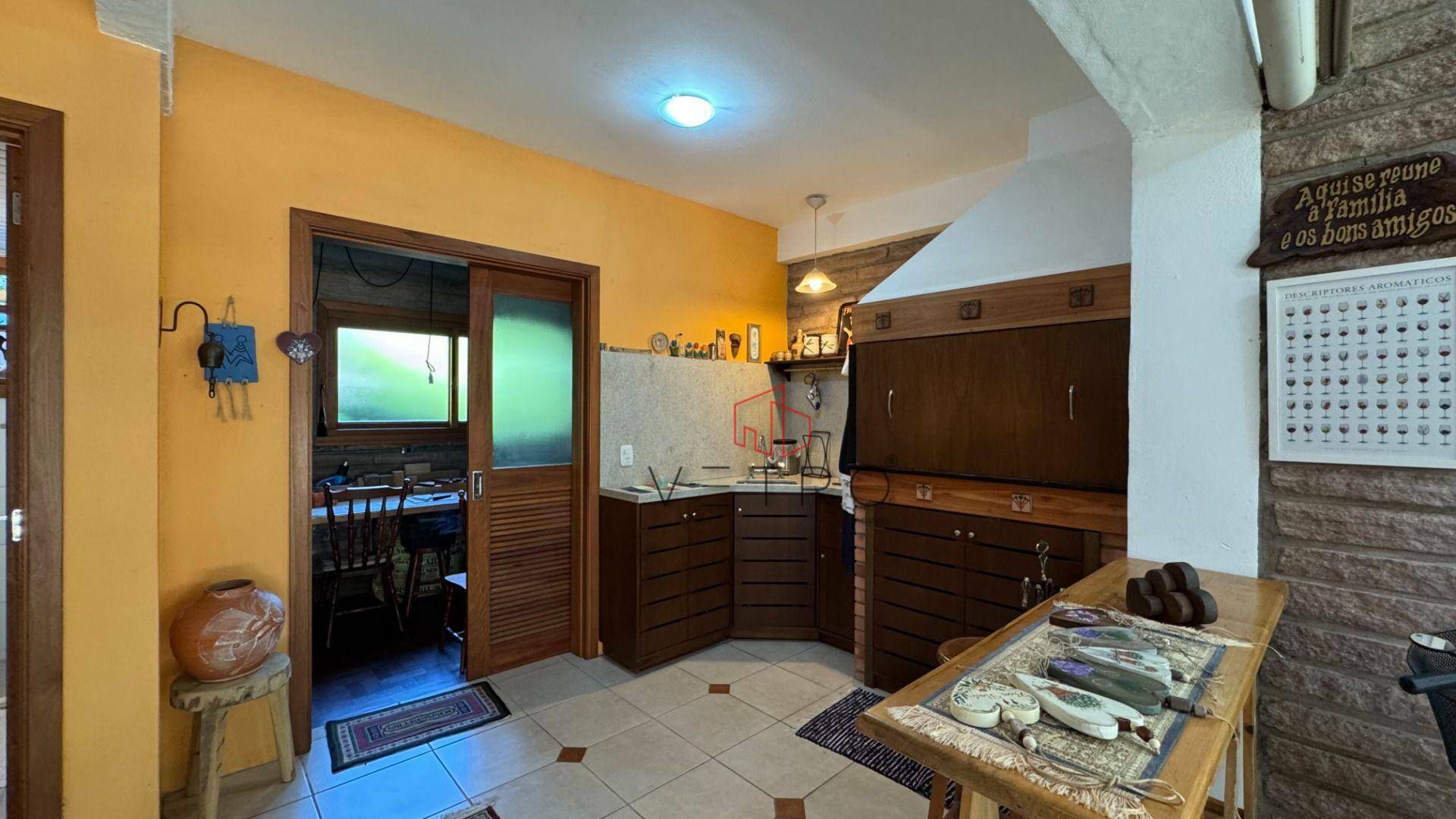 Casa de Condomínio à venda com 4 quartos, 340m² - Foto 46