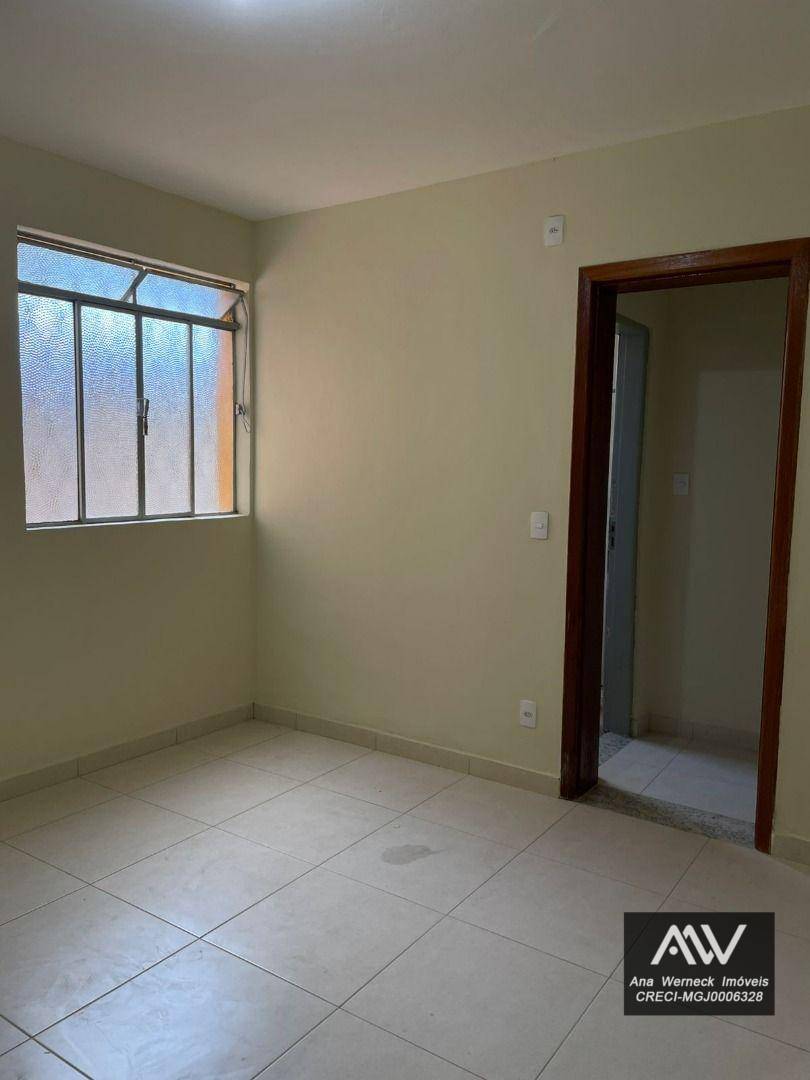 Casa para alugar com 3 quartos, 84m² - Foto 3