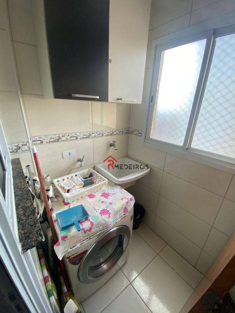 Apartamento à venda com 2 quartos, 68m² - Foto 7