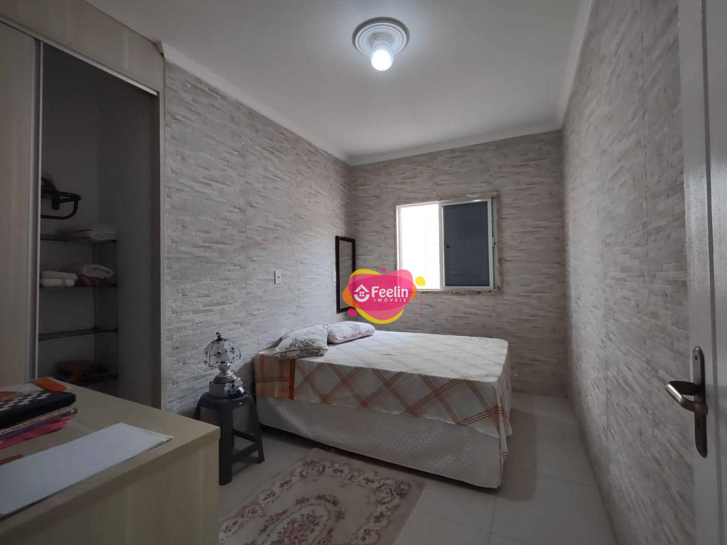 Casa à venda com 3 quartos, 210m² - Foto 14