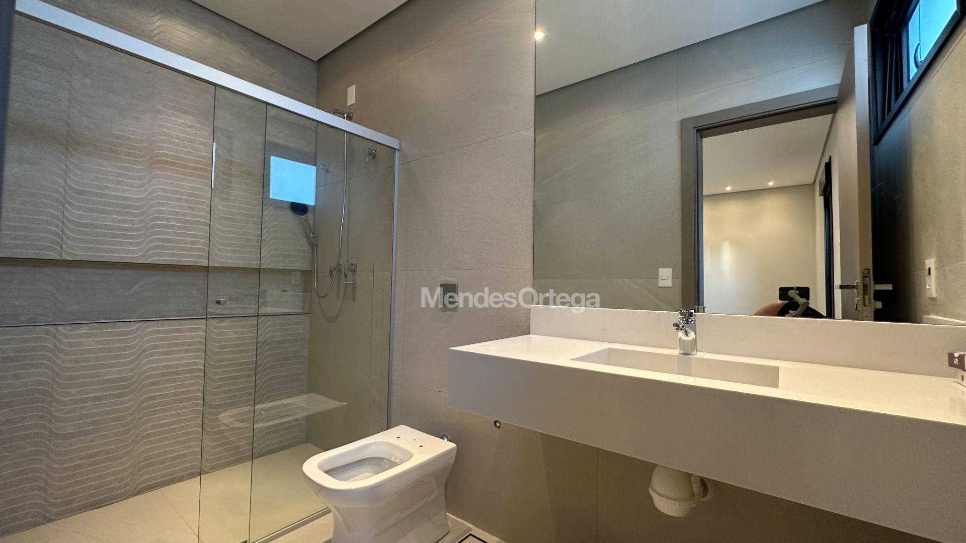 Casa de Condomínio à venda com 4 quartos, 347m² - Foto 8