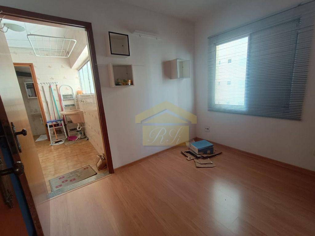 Apartamento à venda com 3 quartos, 90m² - Foto 8