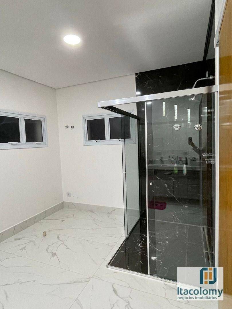 Casa de Condomínio à venda com 4 quartos, 310m² - Foto 9