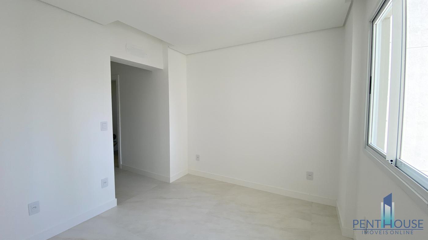 Apartamento à venda com 4 quartos, 145m² - Foto 26