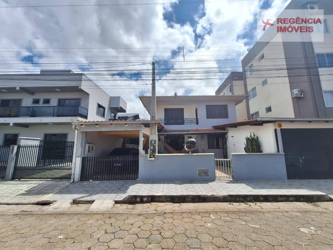 Apartamento, 3 quartos, 140 m² - Foto 1