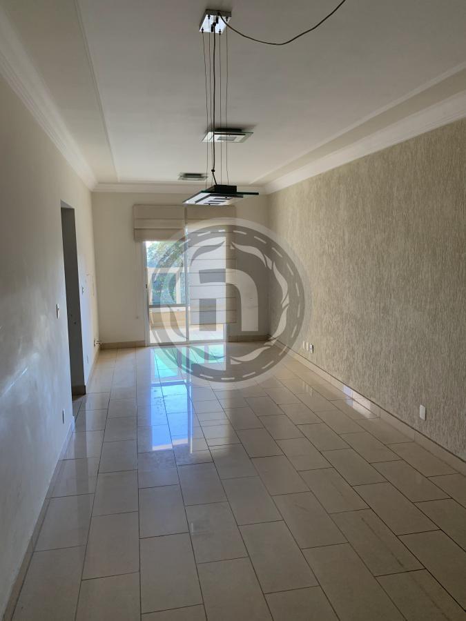 Apartamento à venda com 3 quartos, 124m² - Foto 2