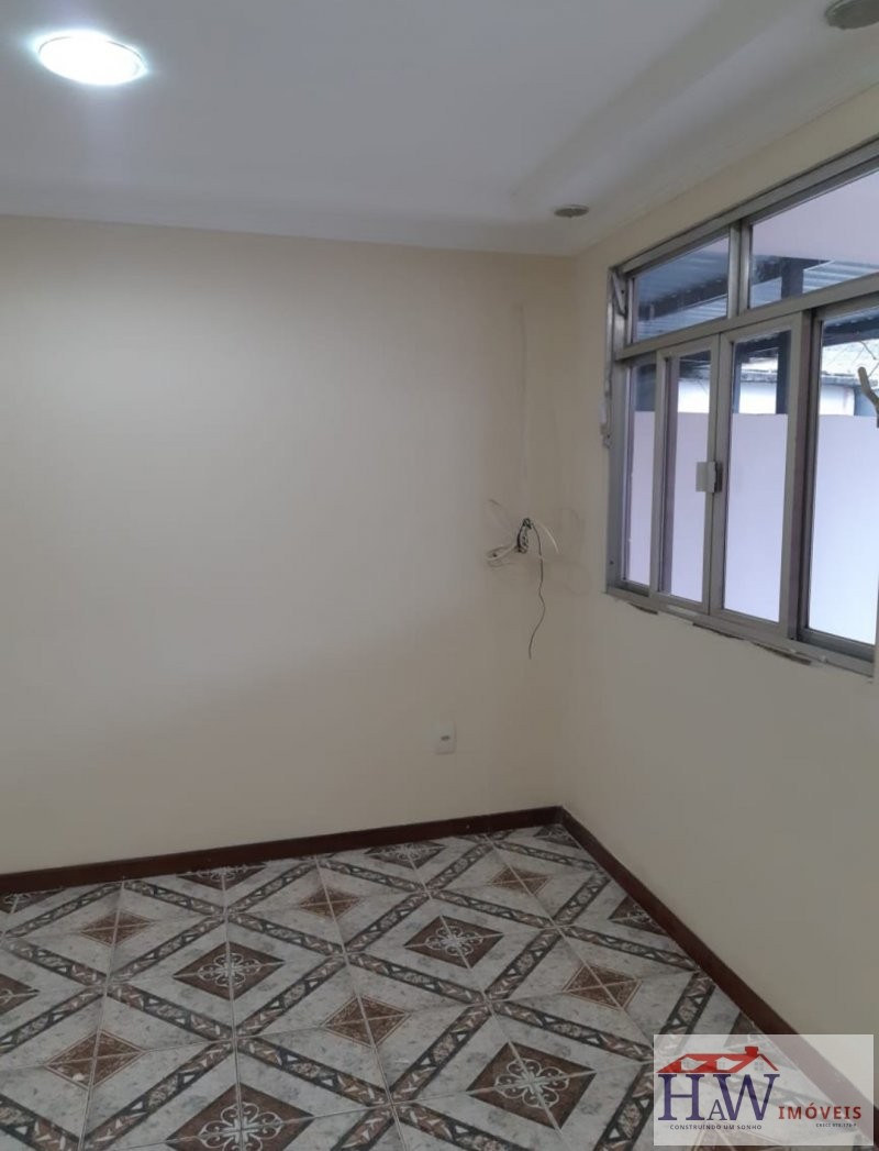 Casa para alugar com 2 quartos, 100m² - Foto 4