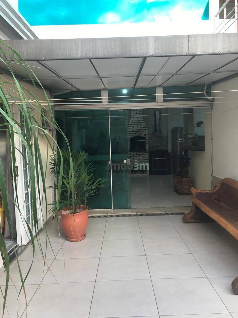 Sobrado à venda com 4 quartos, 302m² - Foto 52