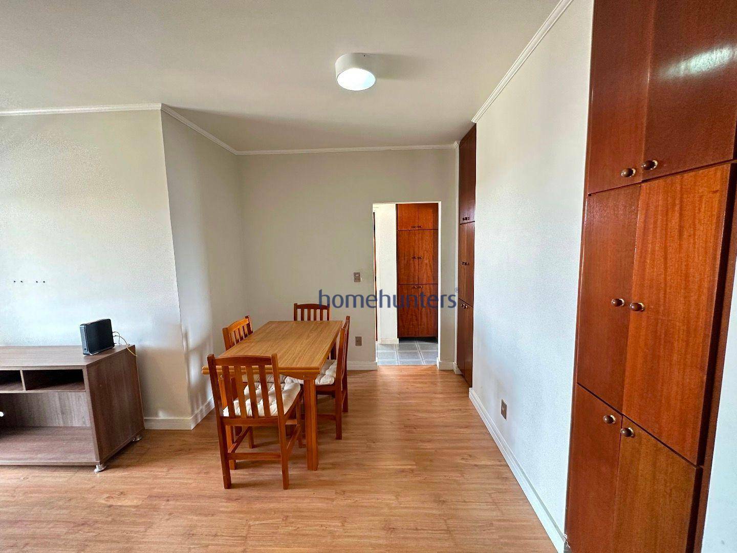 Apartamento à venda com 1 quarto, 55m² - Foto 7