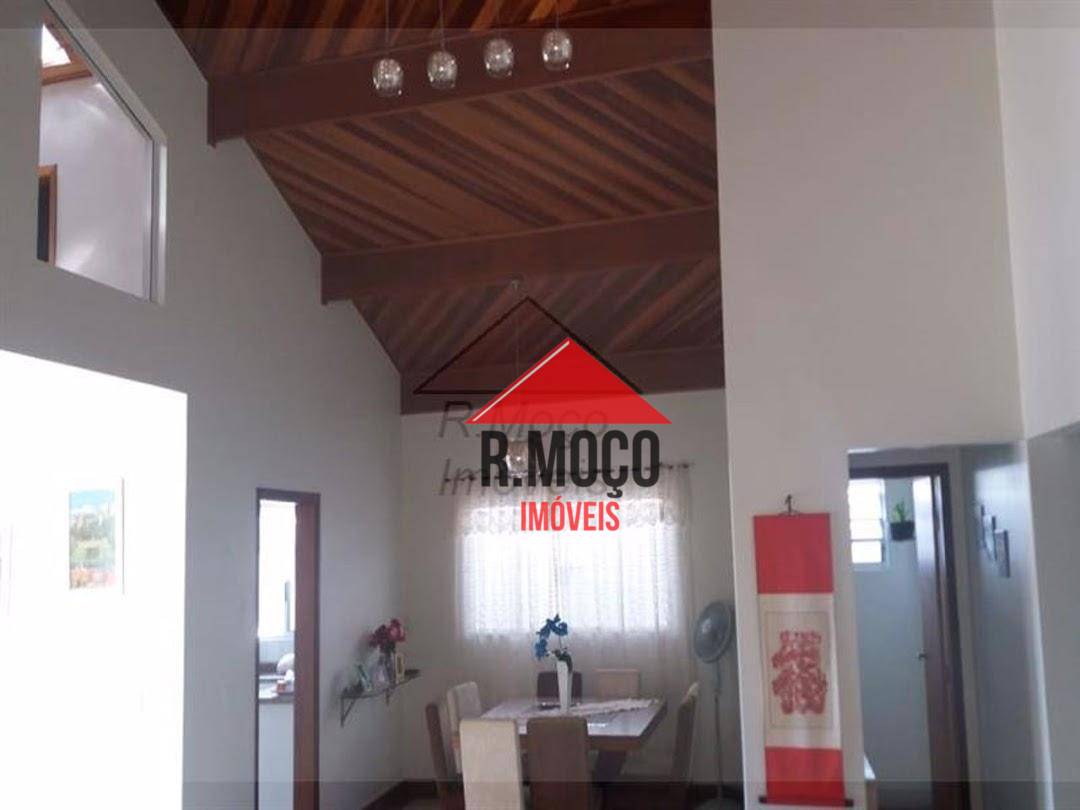 Chácara à venda com 5 quartos, 340m² - Foto 17