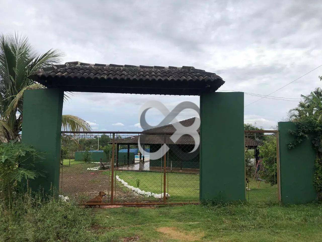 Chácara à venda com 3 quartos, 350m² - Foto 1