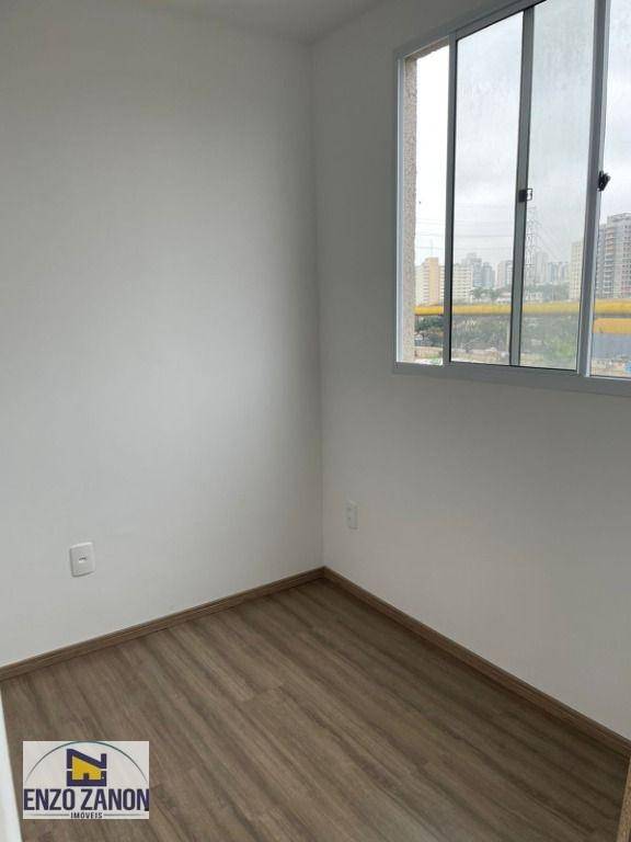 Apartamento à venda com 2 quartos, 40m² - Foto 13