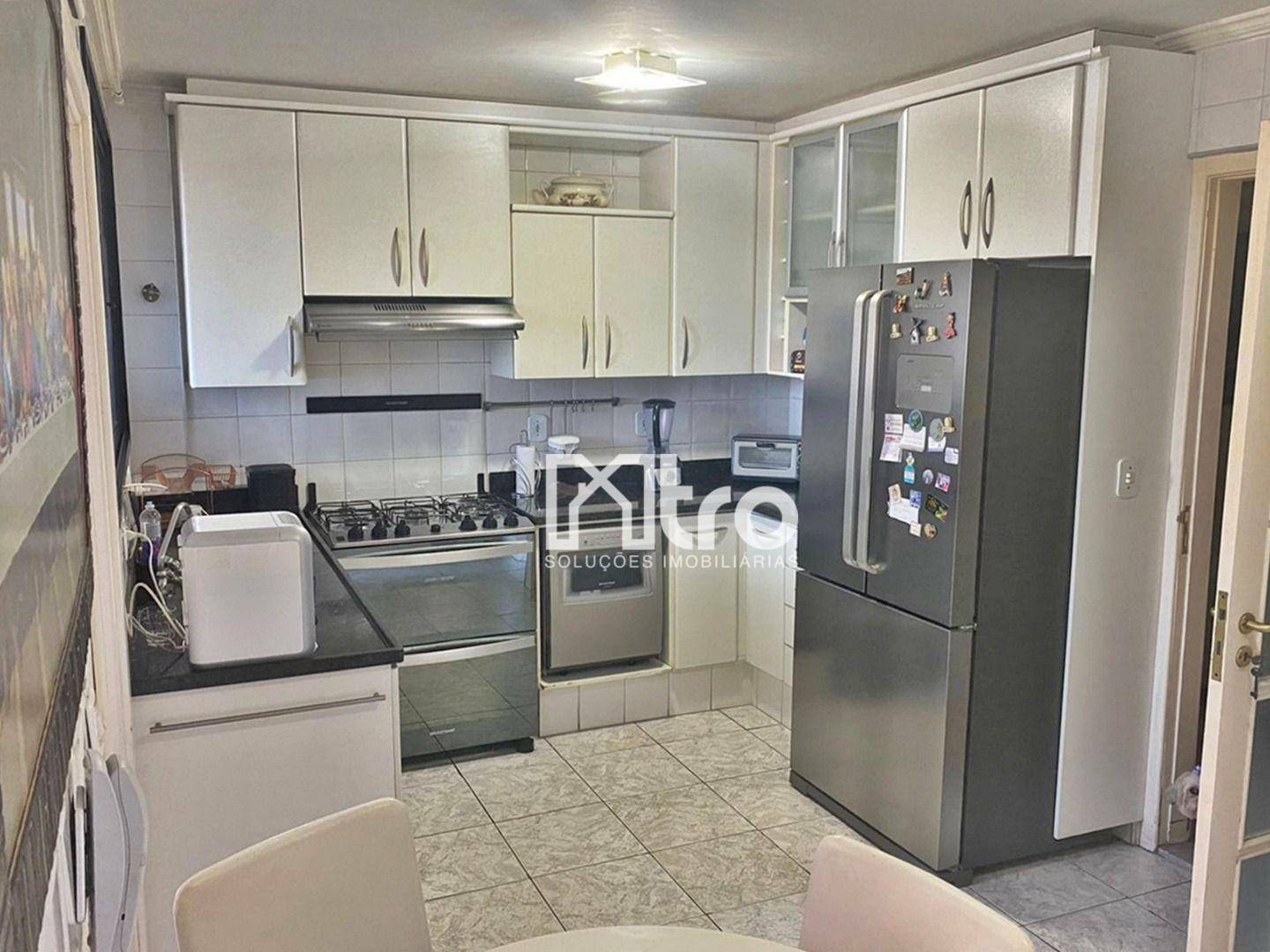 Apartamento à venda com 4 quartos, 180m² - Foto 8