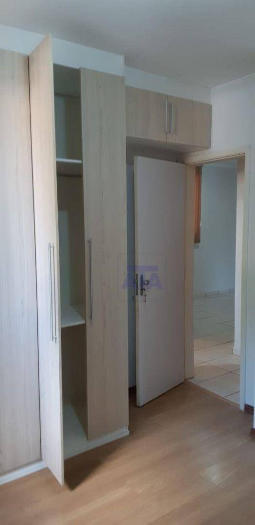 Apartamento à venda com 3 quartos, 57m² - Foto 3