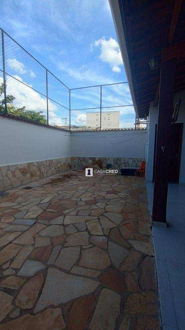 Casa à venda com 4 quartos, 350m² - Foto 34