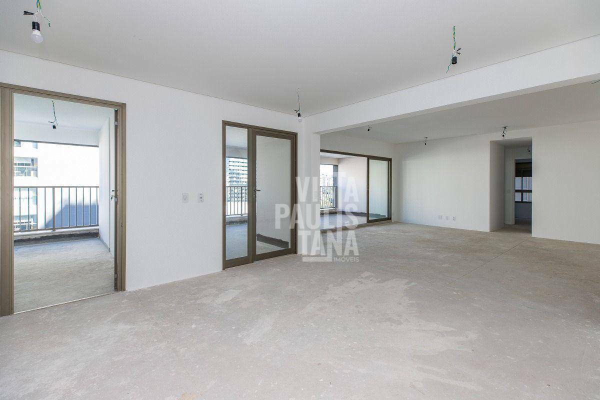 Apartamento à venda com 3 quartos, 158m² - Foto 17