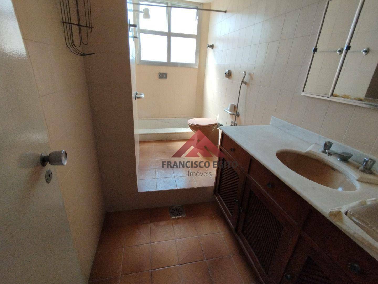 Apartamento à venda com 3 quartos, 144m² - Foto 12