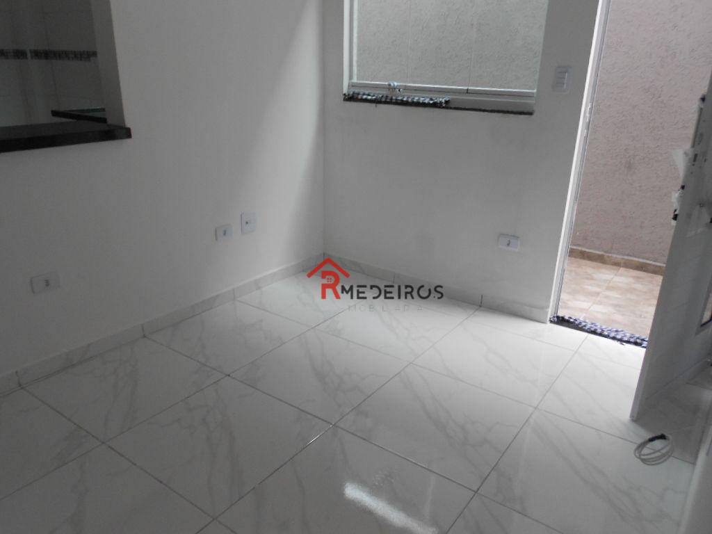 Casa à venda com 2 quartos, 60M2 - Foto 5