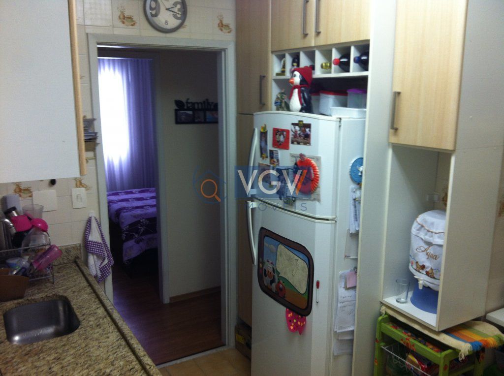 Apartamento à venda com 2 quartos, 58m² - Foto 13