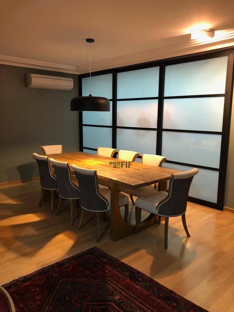 Apartamento à venda com 3 quartos, 130m² - Foto 2