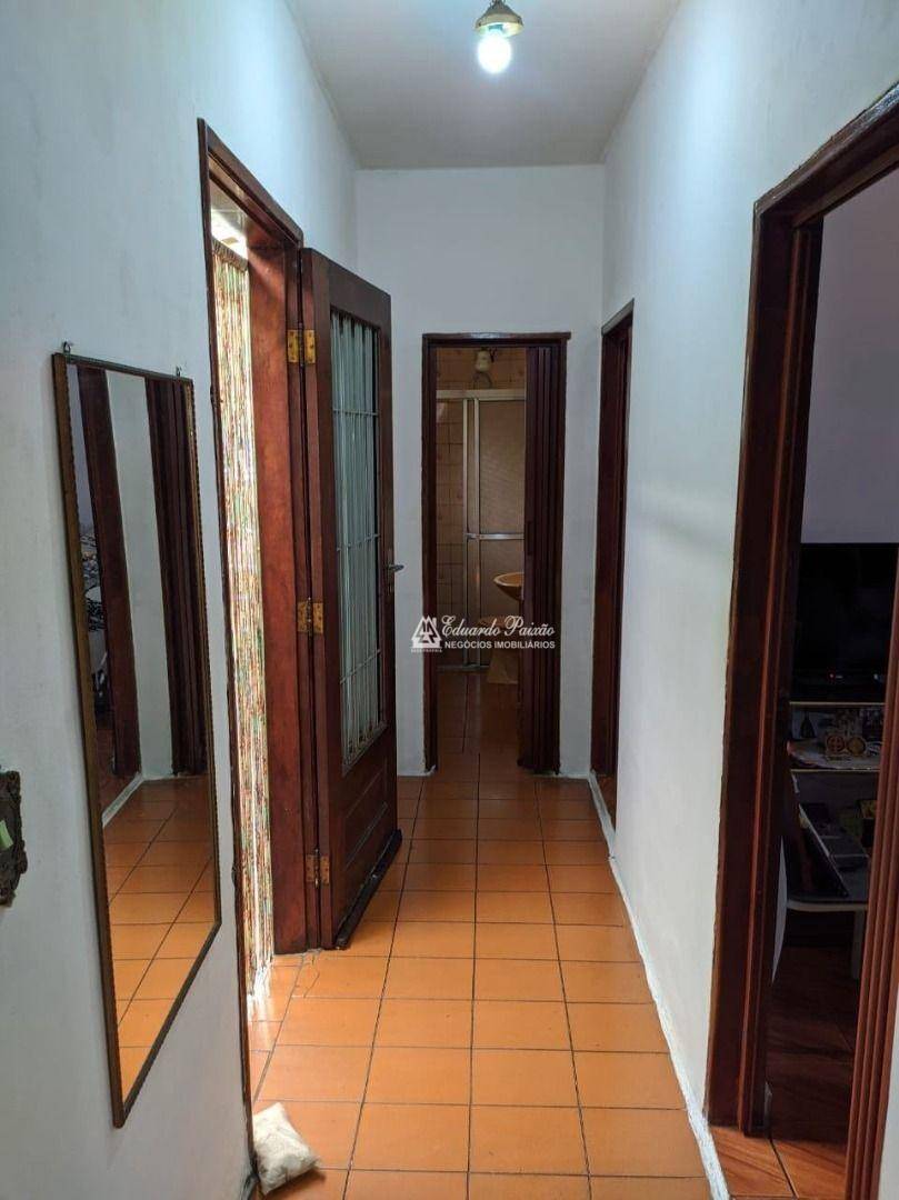 Casa à venda com 3 quartos, 210m² - Foto 14