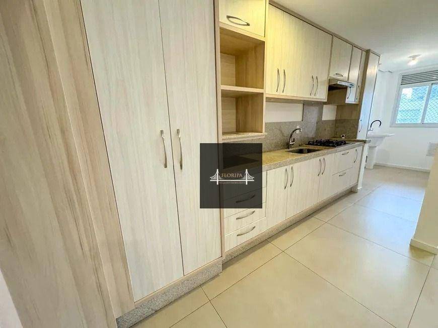 Apartamento à venda com 3 quartos, 105m² - Foto 3