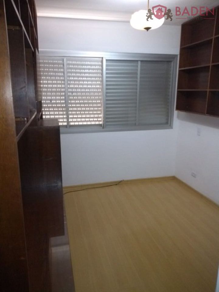 Apartamento à venda com 3 quartos, 105m² - Foto 9