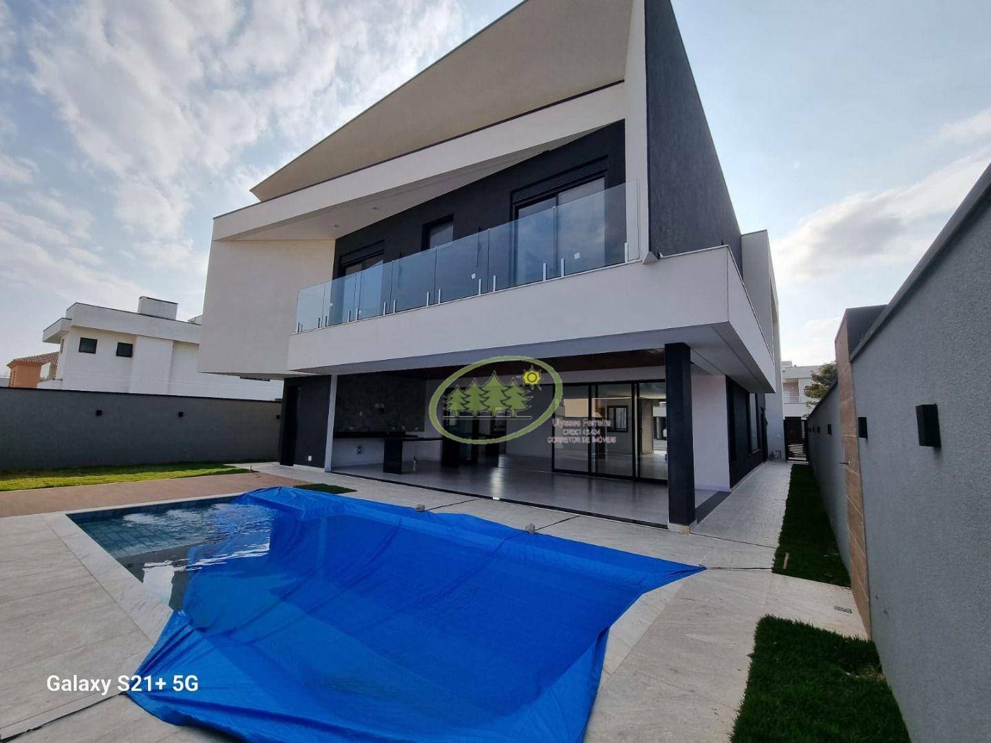 Casa de Condomínio à venda com 4 quartos, 445m² - Foto 4