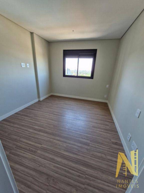 Apartamento à venda com 3 quartos, 86m² - Foto 13