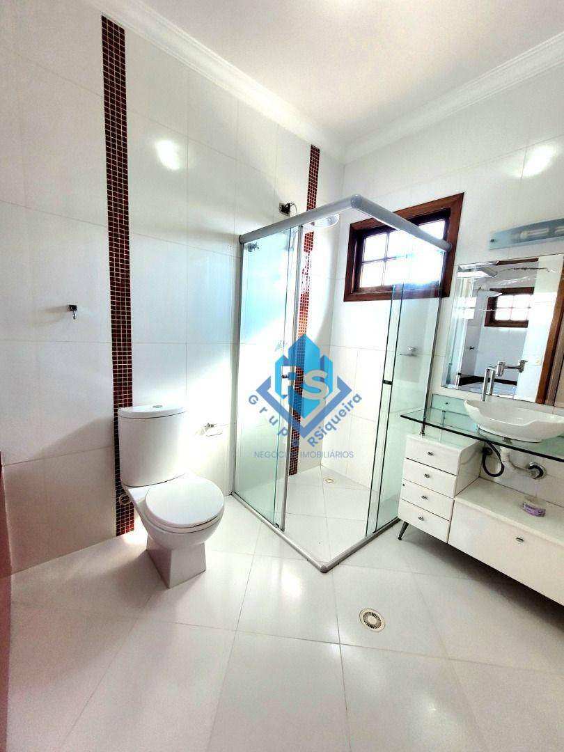 Sobrado à venda com 3 quartos, 245m² - Foto 15