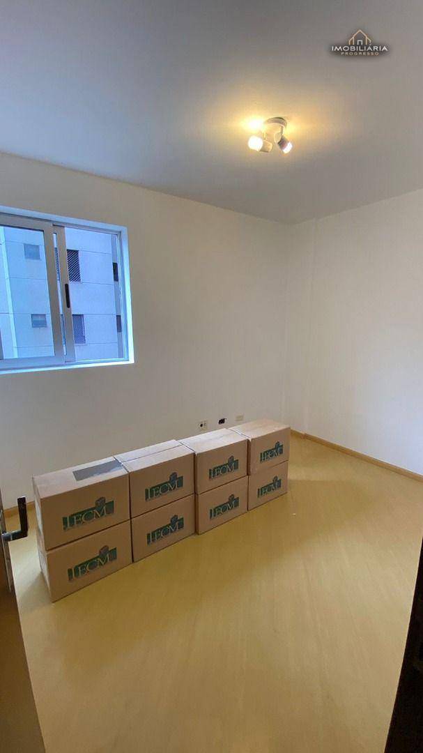 Apartamento à venda com 3 quartos, 90m² - Foto 16