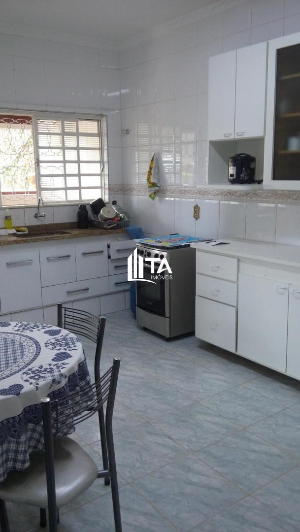 Casa de Condomínio à venda com 3 quartos, 350m² - Foto 10