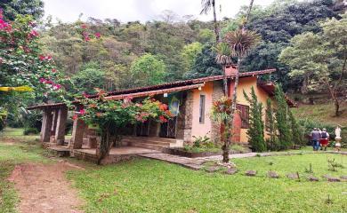 Sítio à venda com 3 quartos, 100000m² - Foto 22