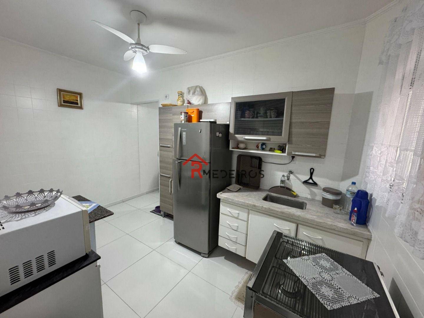 Apartamento à venda com 2 quartos, 72m² - Foto 4