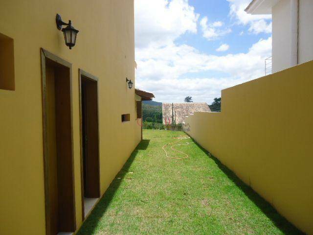 Casa de Condomínio para alugar com 3 quartos, 200m² - Foto 23