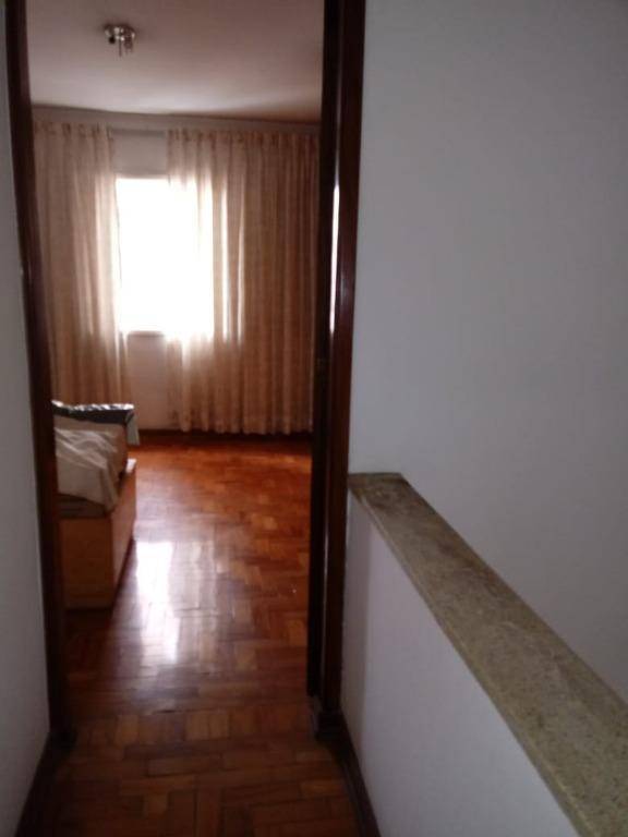 Sobrado à venda e aluguel com 3 quartos, 240m² - Foto 4