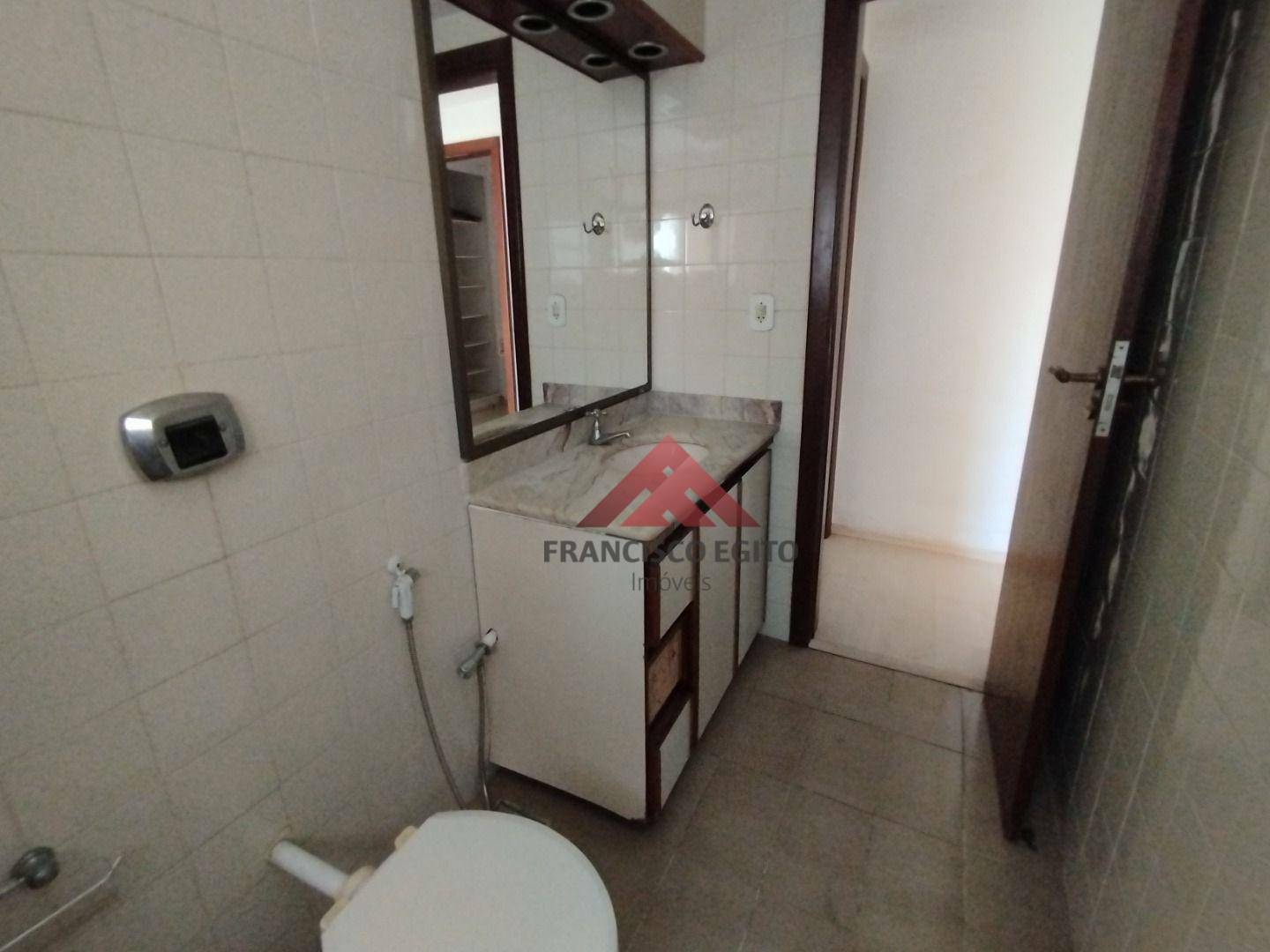 Apartamento à venda com 2 quartos, 70m² - Foto 12