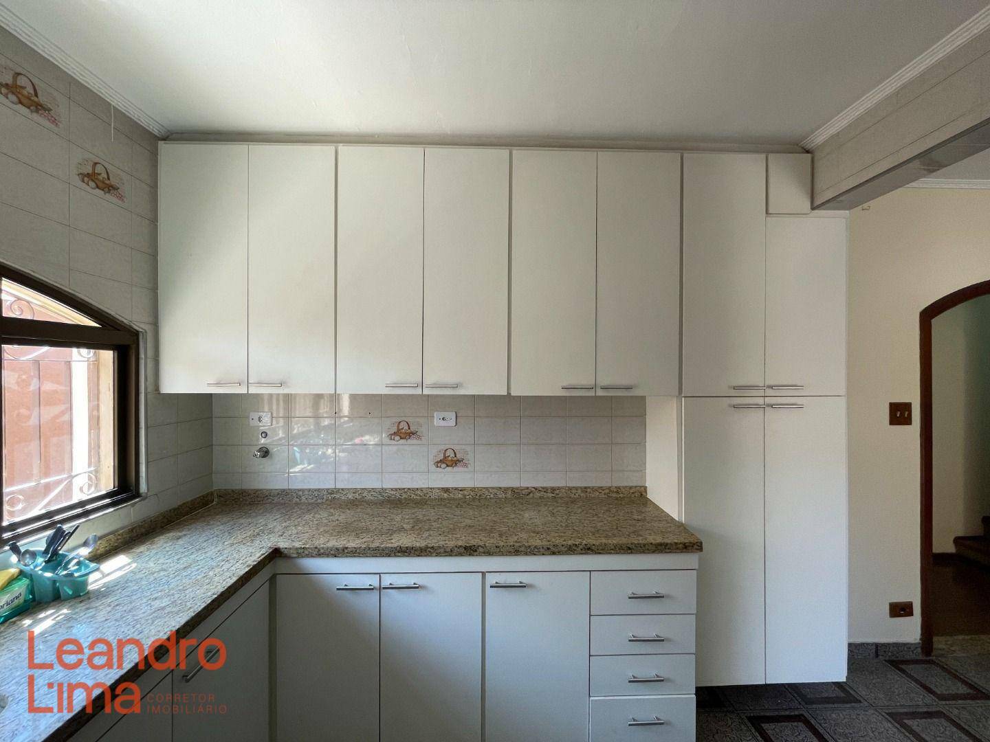 Casa à venda com 4 quartos, 350m² - Foto 7