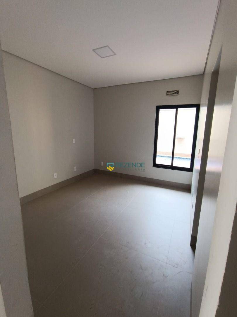 Casa, 3 quartos, 149 m² - Foto 4