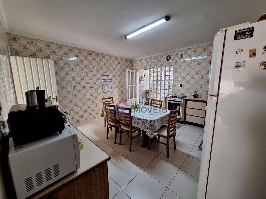 Sobrado à venda com 3 quartos, 186m² - Foto 4