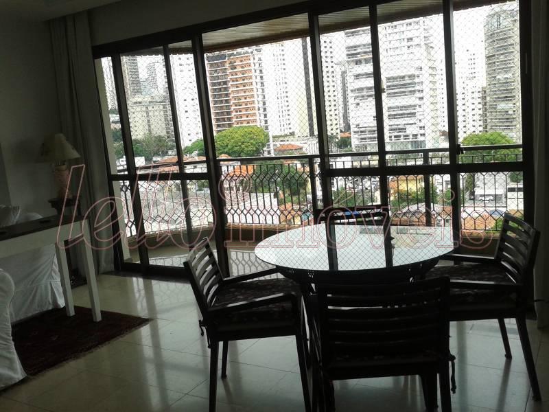 Apartamento à venda com 3 quartos, 169m² - Foto 4