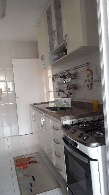 Apartamento à venda com 3 quartos, 93m² - Foto 12