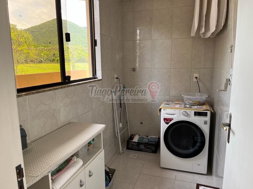 Casa à venda com 4 quartos, 300m² - Foto 11
