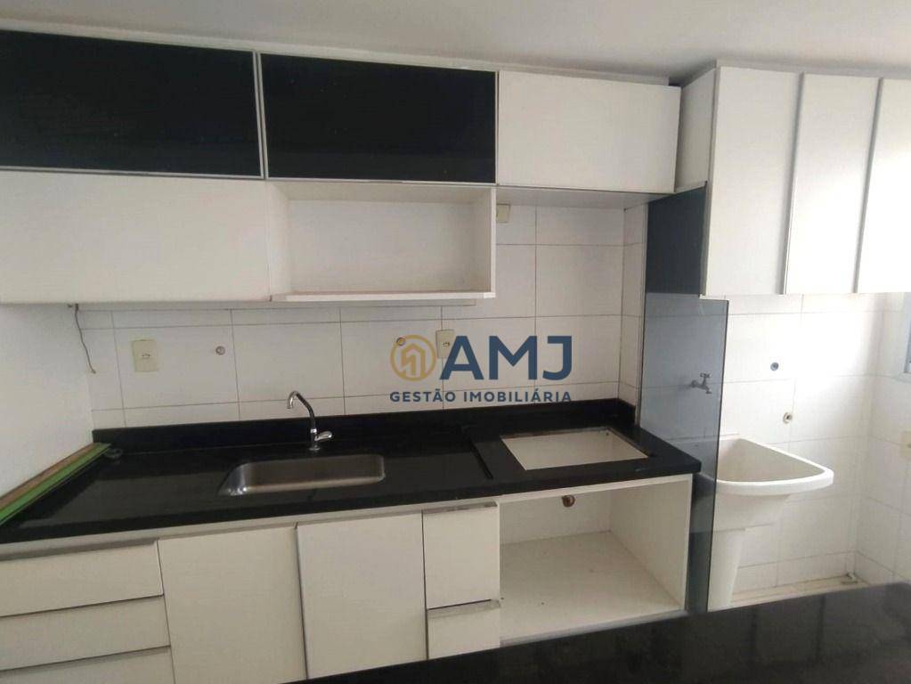 Apartamento à venda com 3 quartos, 74m² - Foto 3