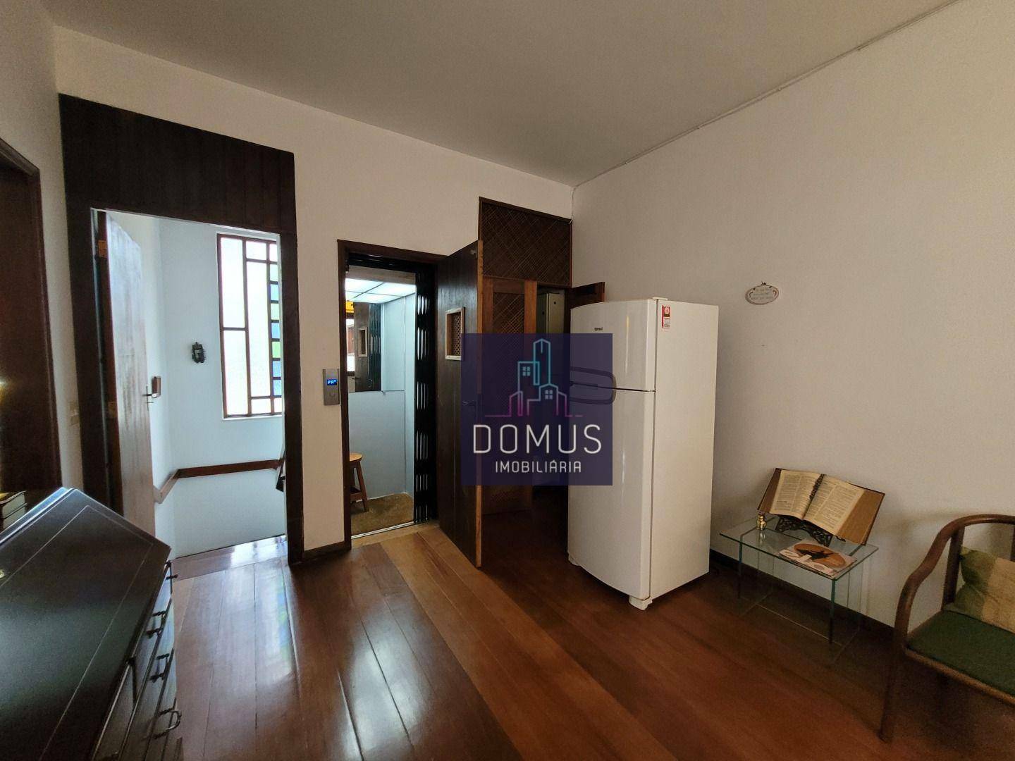 Casa à venda com 4 quartos, 674m² - Foto 18