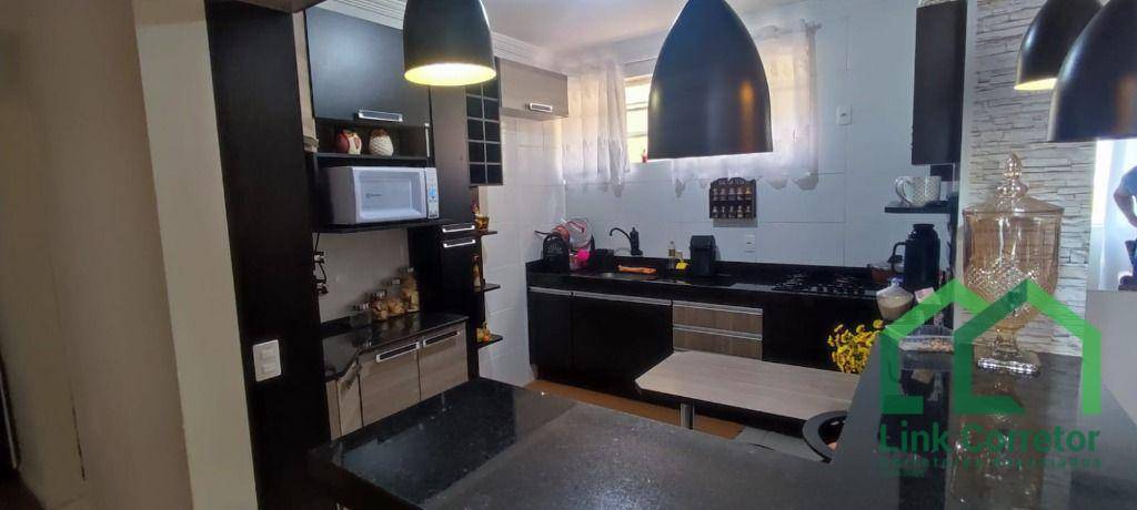 Apartamento à venda com 2 quartos, 74m² - Foto 2